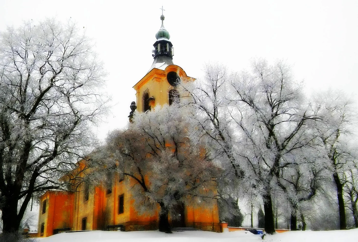 Kostel Povýšení svatého Kříže ve Vtelně